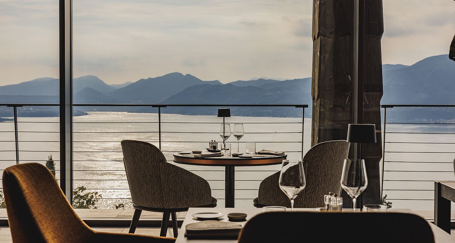 Dining table with a view of Lake Garda