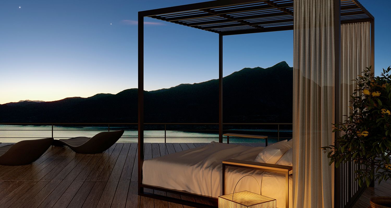Lettino sulla terrazza di notte al Luxury Resort Lake Garda