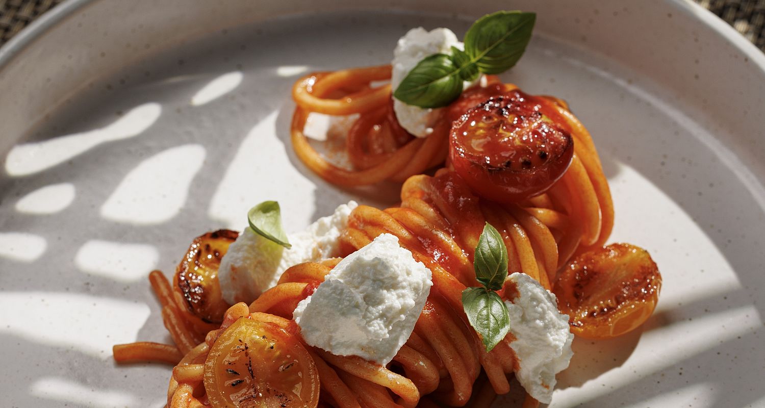 Spaghetti mit Tomaten, Mozarella im Genusshotel